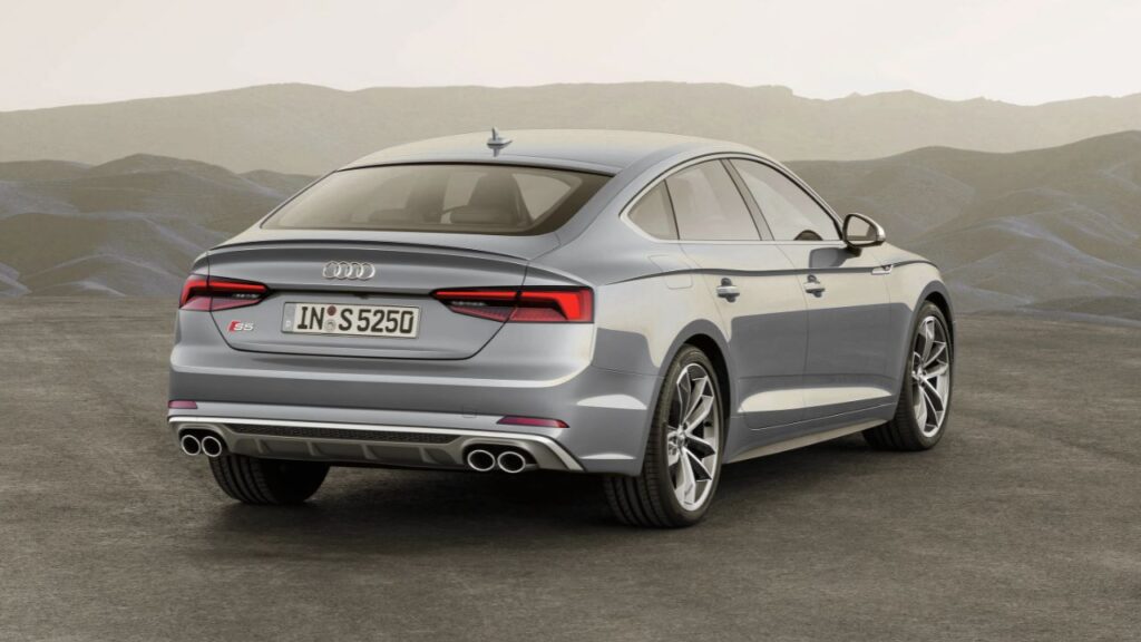 Audi S5 – The Silver Rocket